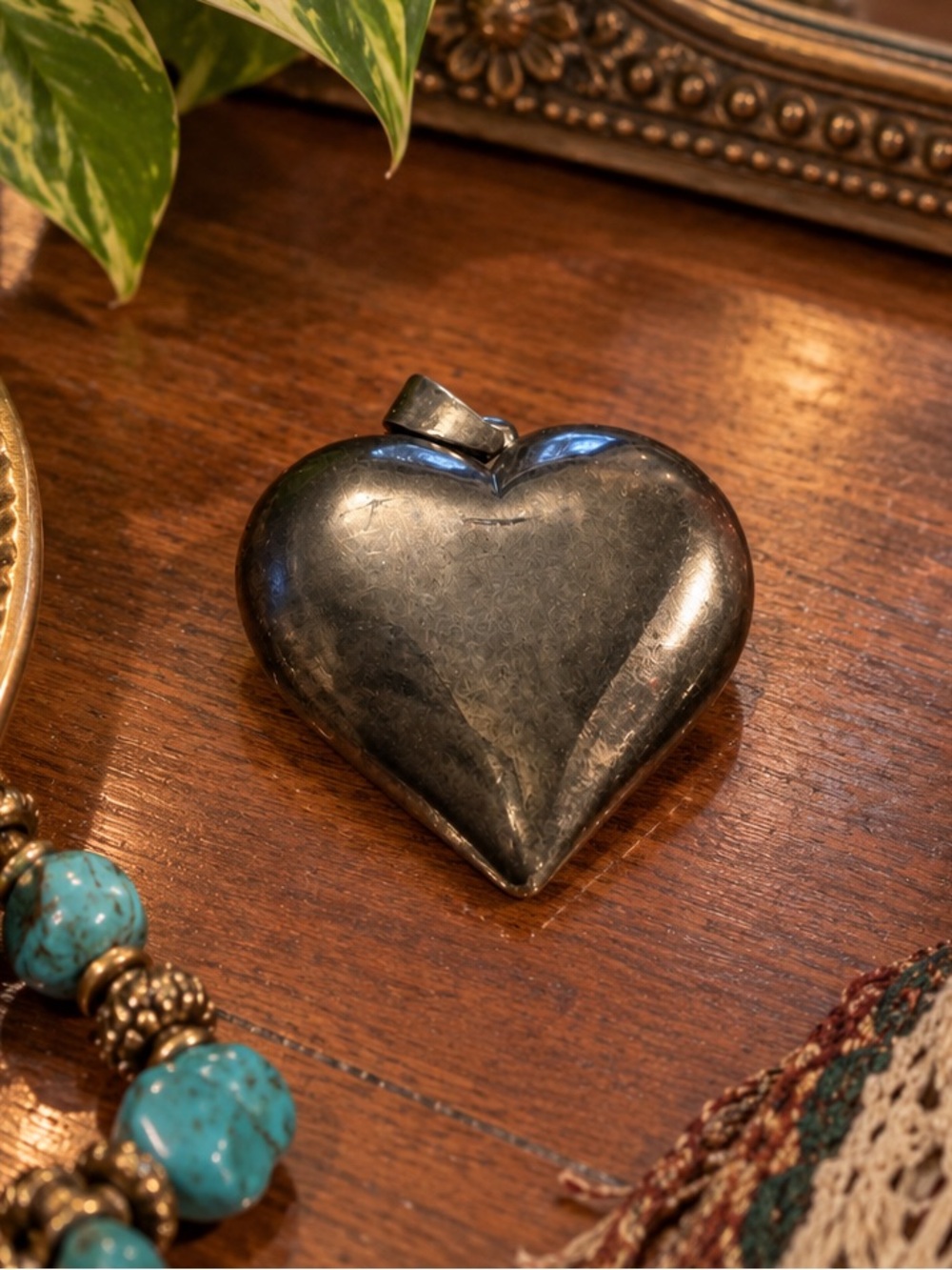 Large Silver Plated Puffy 3D Hollow Heart Pendant